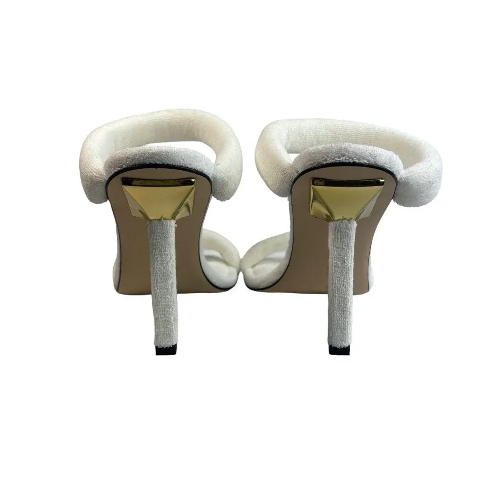Good American Women Size 9 Heels White Terry GA354T-X NEW Kardashian Gold Accent - Picture 3 of 12